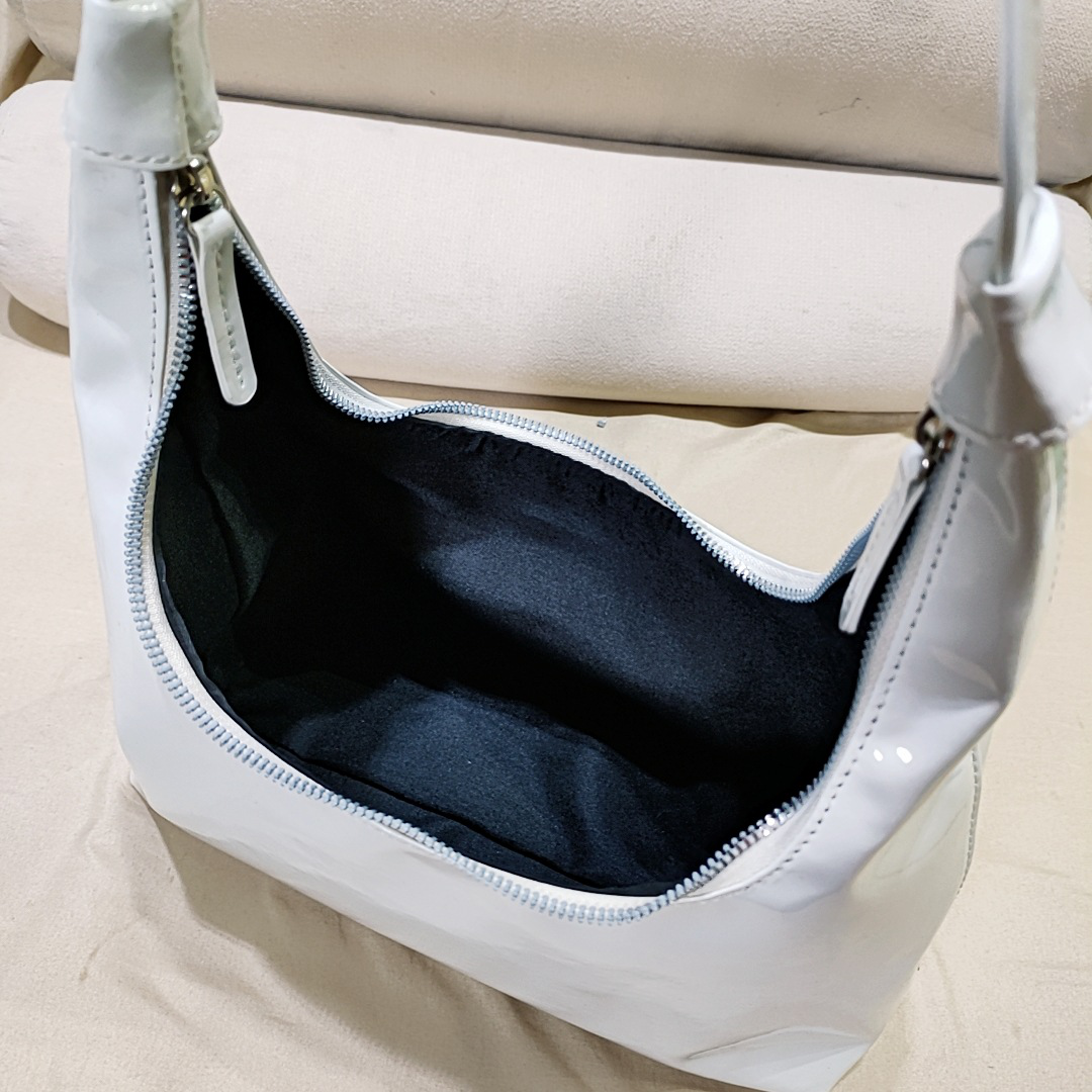 Retro Patent Leather Baguette Bag