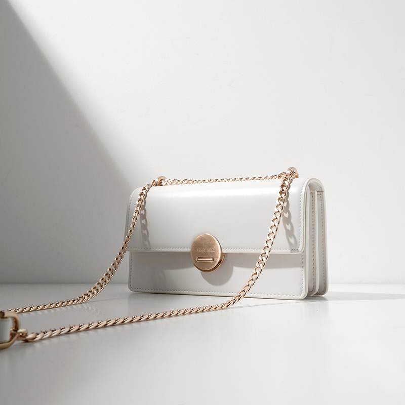 Women's Chain Strap Shoulder Bag